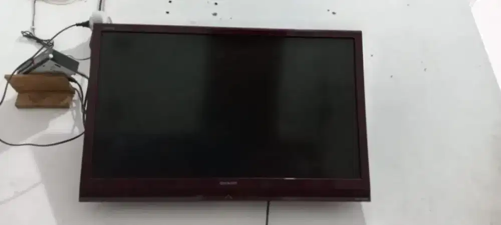 Dijual cepat TV LED Sharp 35inc