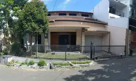 TURUN HARGA !! DIJUAL RUMAH 2 LANTAI STRATEGIS DI AWILIGAR