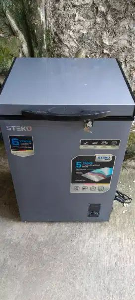 Frizer box 100 liter merk STEKO