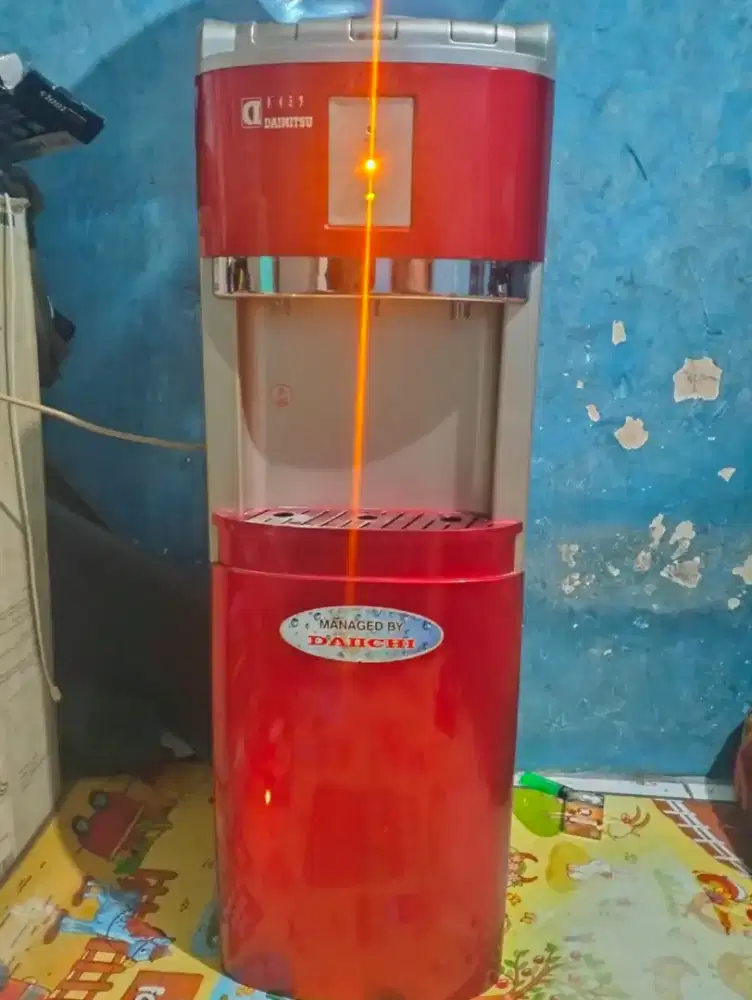 Dispenser galon atas