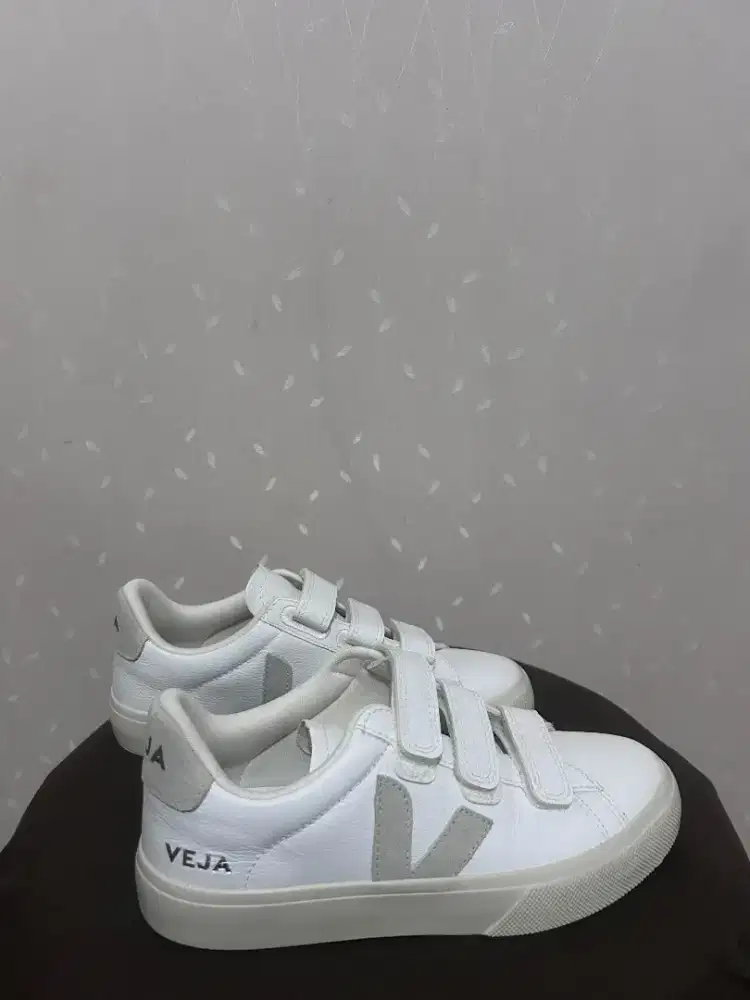 Veja Recife White Natural