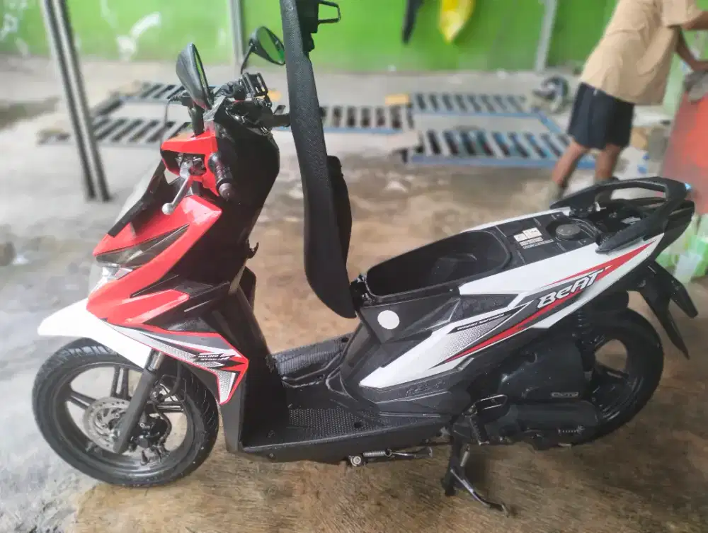 Jual beat tahun 2018 stnk bpkb ada.pajak hidup panjang