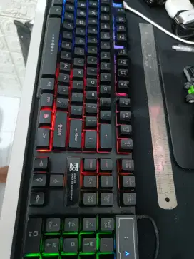 Keyboard TECLADO RGB R8