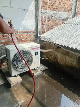 Service AC bongkar pasang AC tukang AC panggilan isi freon AC