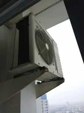 Service AC bongkar pasang AC tukang AC panggilan isi freon AC