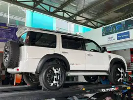 Ford Everest Km Rendah