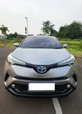 Jual Cepat Toyota CHR Hybrid A/T (2018)