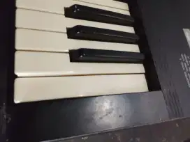 Korg M1 synthizer 1988 vintage