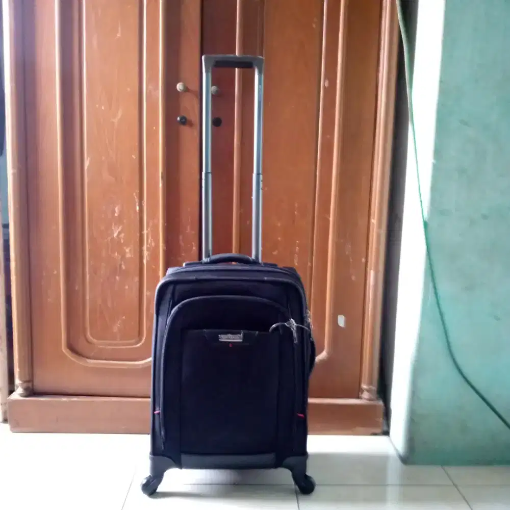 SAMSONITE size cabin Made in Belgium