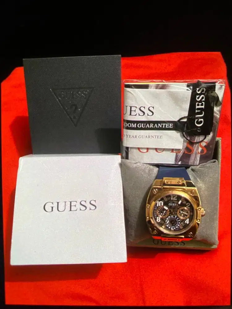 Jam Tangan Pria Guess GW0569G3
