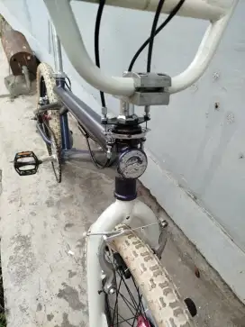 Sepeda bmx mongoose old school free style uk 20