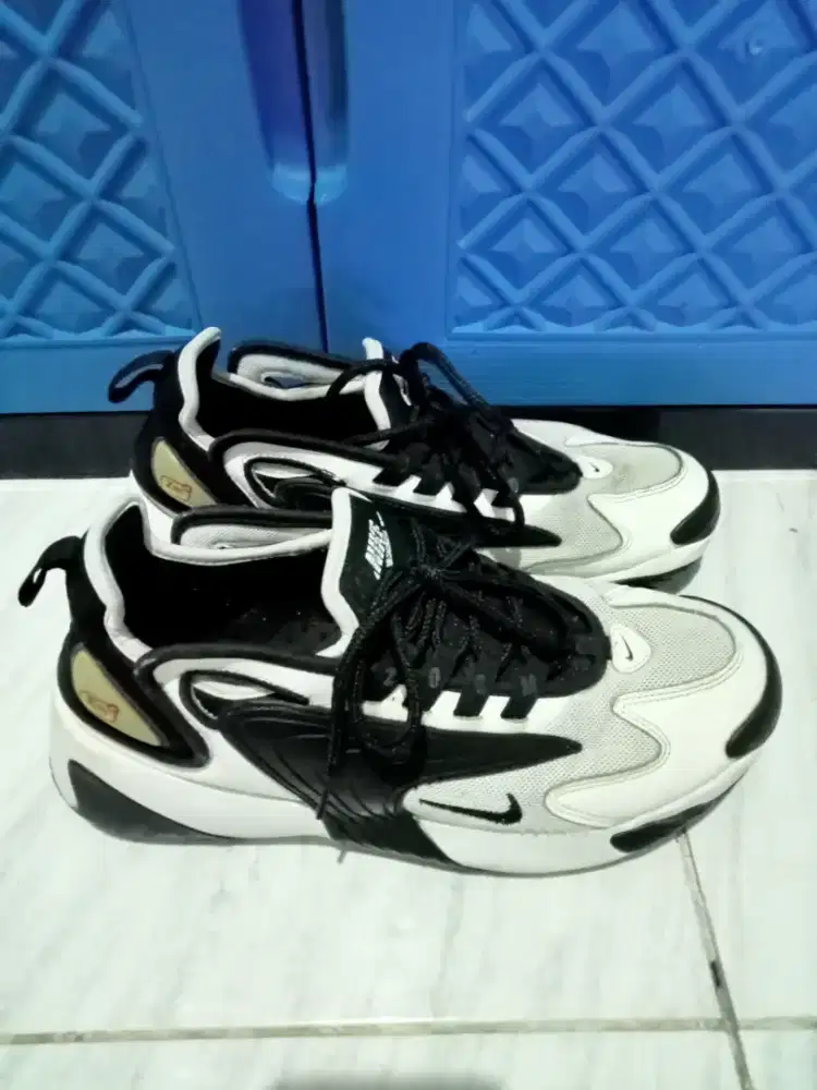 Sepatu Nike zoom 2000