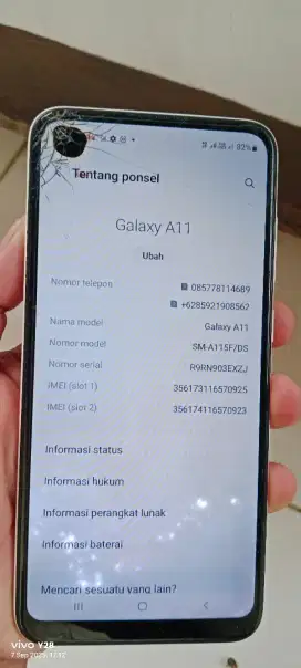 Samsung. A11.   3/32. Mnus retak noda sma bntik2 putih norml smua