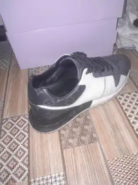 Sepatu LV ori cowok