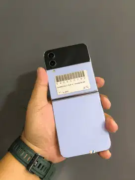Samsung Zflip 4 second