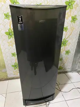 KULKAS SECOND MERK AQUA