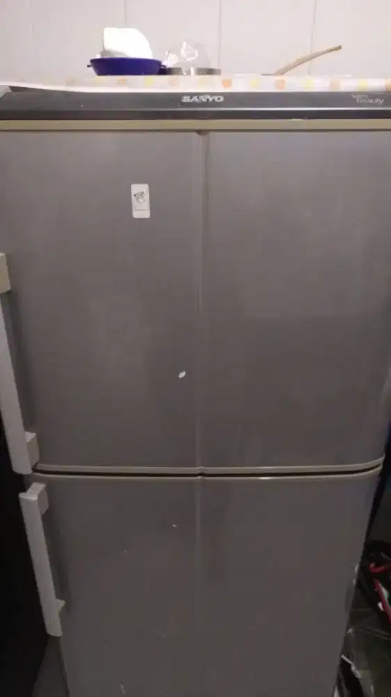 Kulkas sanyo 2 Pintu