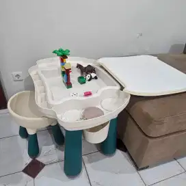 Meja bermain anak plus lego preloved