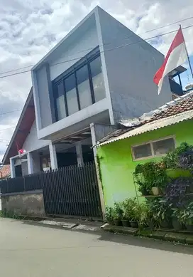 Rumah 2 Lantai Dijual Murah di Cibolerang Kopo Bacip Kota Bandung