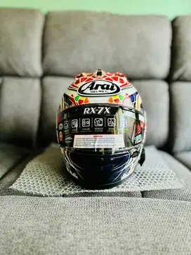 Helm Arai rx7x Nakagami gp2