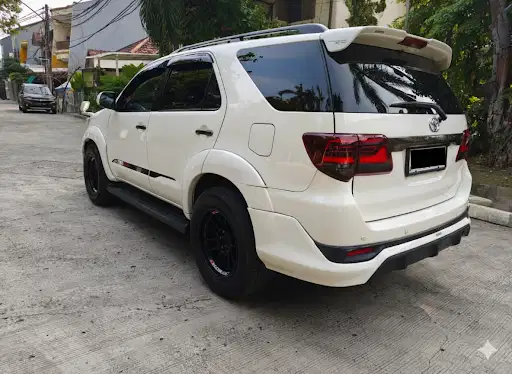 Toyota Fortuner 2.5 G VNT TRD Solar AT 2014 Putih
