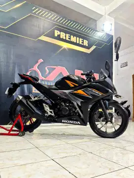 Honda All New CBR150R Facelift REG 2020 hitam cakep