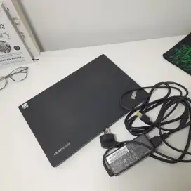 Leptop Lenovo thinkpad x240 intel i5