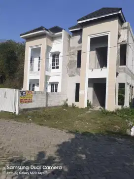Dijual murah rumah dekat Undip T160/95 hanya 1,5 Milyar