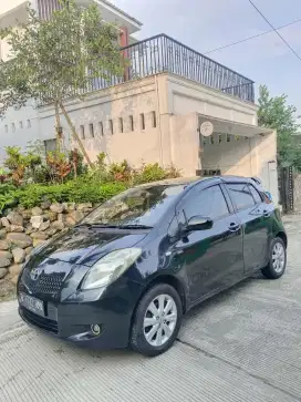 Yaris tipe E matic trawat Termurah