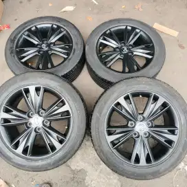 Rep velg oem innova venturer ring 17 ban 215/55 R17