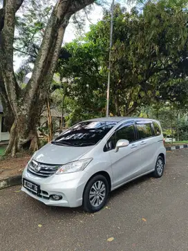 Honda Freed PSD low km71rb th2012 good condition