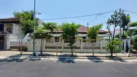 HITUNG TANAH AJA ! DIJUAL RUMAH RAYA SATELIT INDAH BISA KOMERSIAL