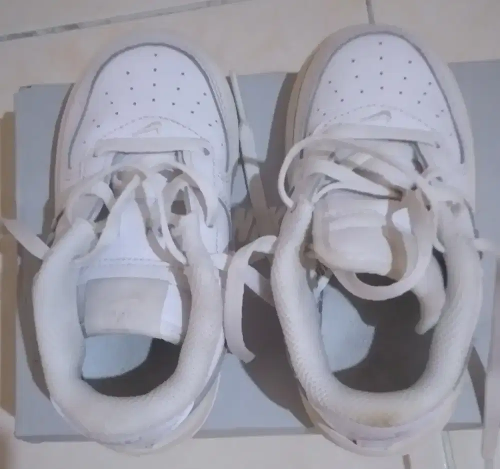 Sepatu bayi ori