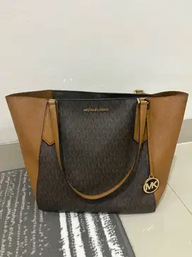 Prelove tote MK ori, pemakaian pribadi