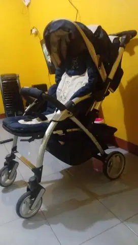STROLLER/KERETA BARI DELLY BELLY