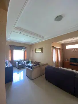 Rumah Bumi Kopo Kencana dijual cepat BU terawat negotible
