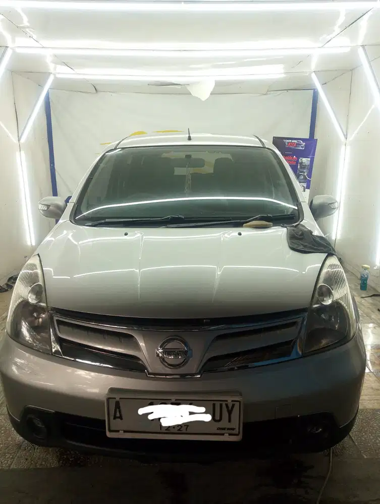 Nissan Grand livina 2011 Bensin