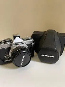 Boleh Nego Harus Laku OLYMPUS KAMERA ANALOG SLR MANUAL OM2 + LENS 50MM
