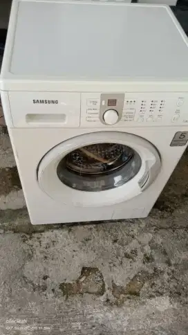 Mesin cuci 1 tabung 7kg Samsung.