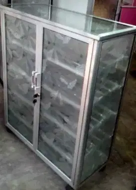 Rak Sepatu Aluminium Frame Putih Kaca Es 4 Susun + Roda 74-90
