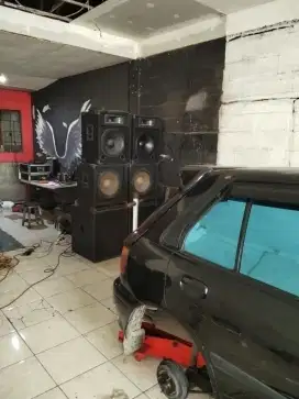 Toyota great Corolla tahun 1994 warna biru manual transmisi