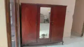 Lemari kayu jati