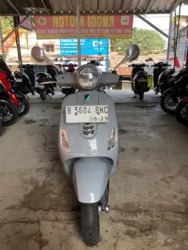 Vespla LX 125 LOW KM
