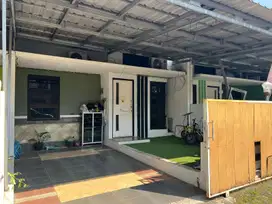 RUMAH CANTIK DI GREEN GARDEN WOLTERMONGINSIDI PEDURUNGAN SEMARANG