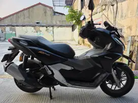 Honda adv 160 abs black matte
