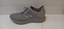New Balance Fresh foam roav fusion D light grey