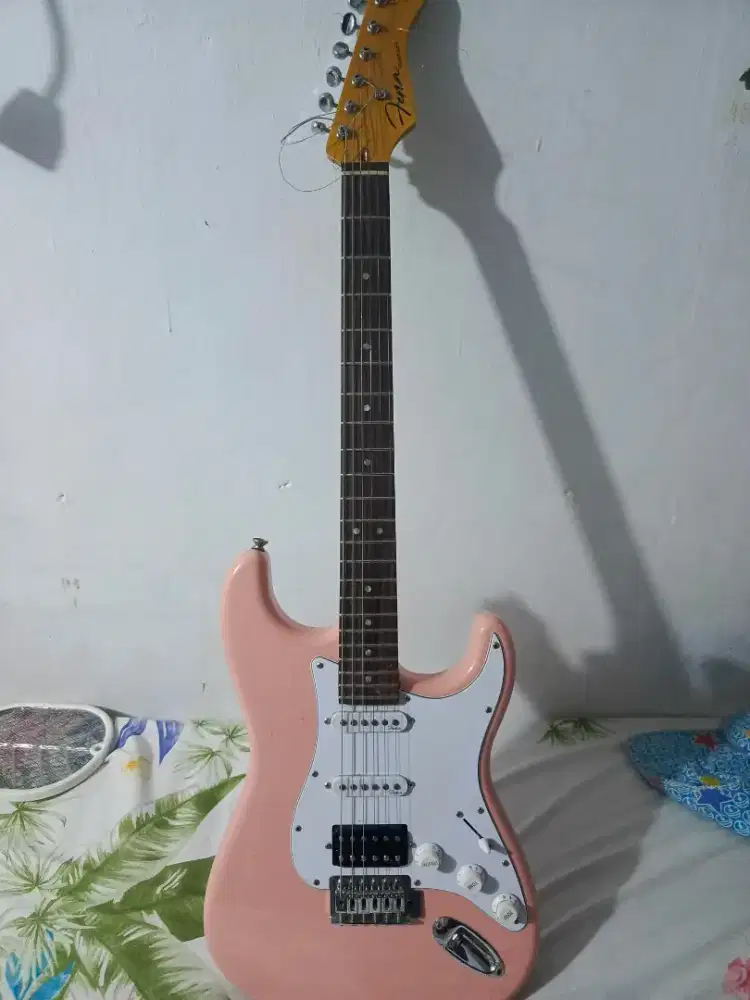Jual gitar elektrik fena strato