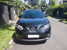 Xtrail T32 2.5 2015, Hitam (Over Kredit)