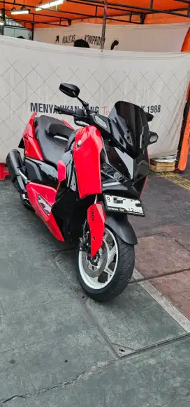 Xmax Red Mulus Like New 2023 akhir