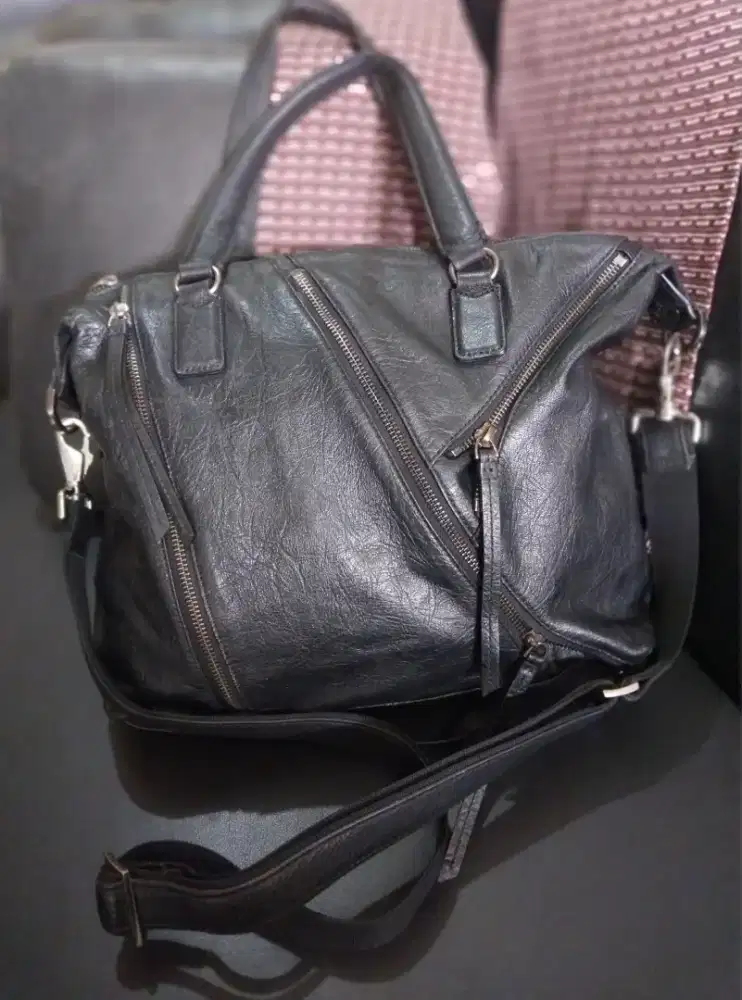 Tas kulit asli slingbag wanita preloved